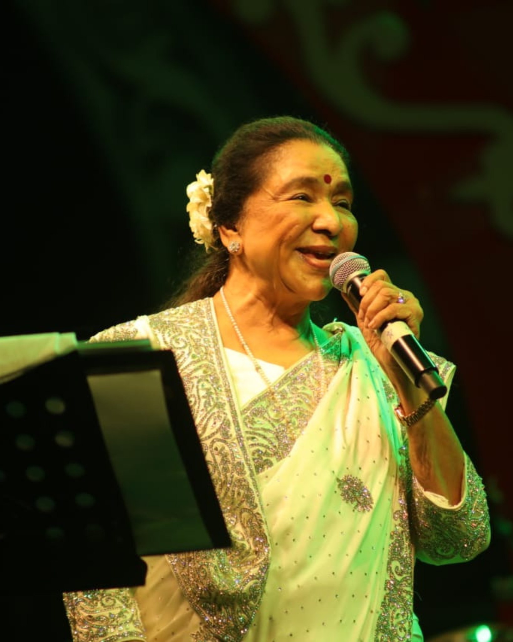 What Happened When A 10-Year-Old Asha Bhosle Recorded Her First Song