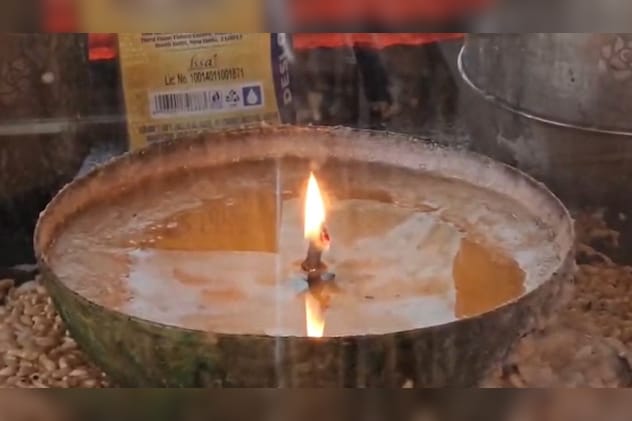 30 वर्षों से अखंड ज्योत प्रज्वलित है 30 वर्षों से अखंड ज्योत प्रज्वलित है