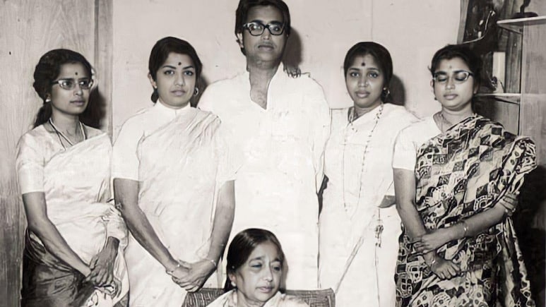 जब एक गाने में दिखा पूरा मंगेशकर परिवार, लता-आशा संग एक फ्रेम में नजर आए सभी भाई-बहन, देख भावुक हुए फैंस