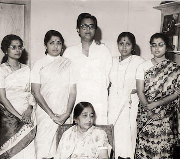 जब एक गाने में दिखा पूरा मंगेशकर परिवार, लता-आशा संग एक फ्रेम में नजर आए सभी भाई-बहन, देख भावुक हुए फैंस