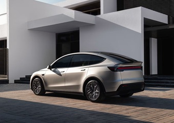 सिंगल चार्ज में 681 किमी रेंज वाली Tesla Model Y L Premium लॉन्च, 3 रो सीटिंग के साथ ऐसे हैं फीचर्स, जानें कीम