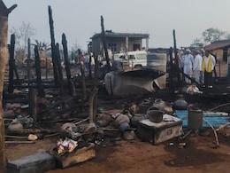 Harda Fire: हरदा के बडझिरी गांव में लगी भीषण आग, 8 मकान जलकर राख; बैल और चार बकरियों की मौत, लाखों का नुकसान