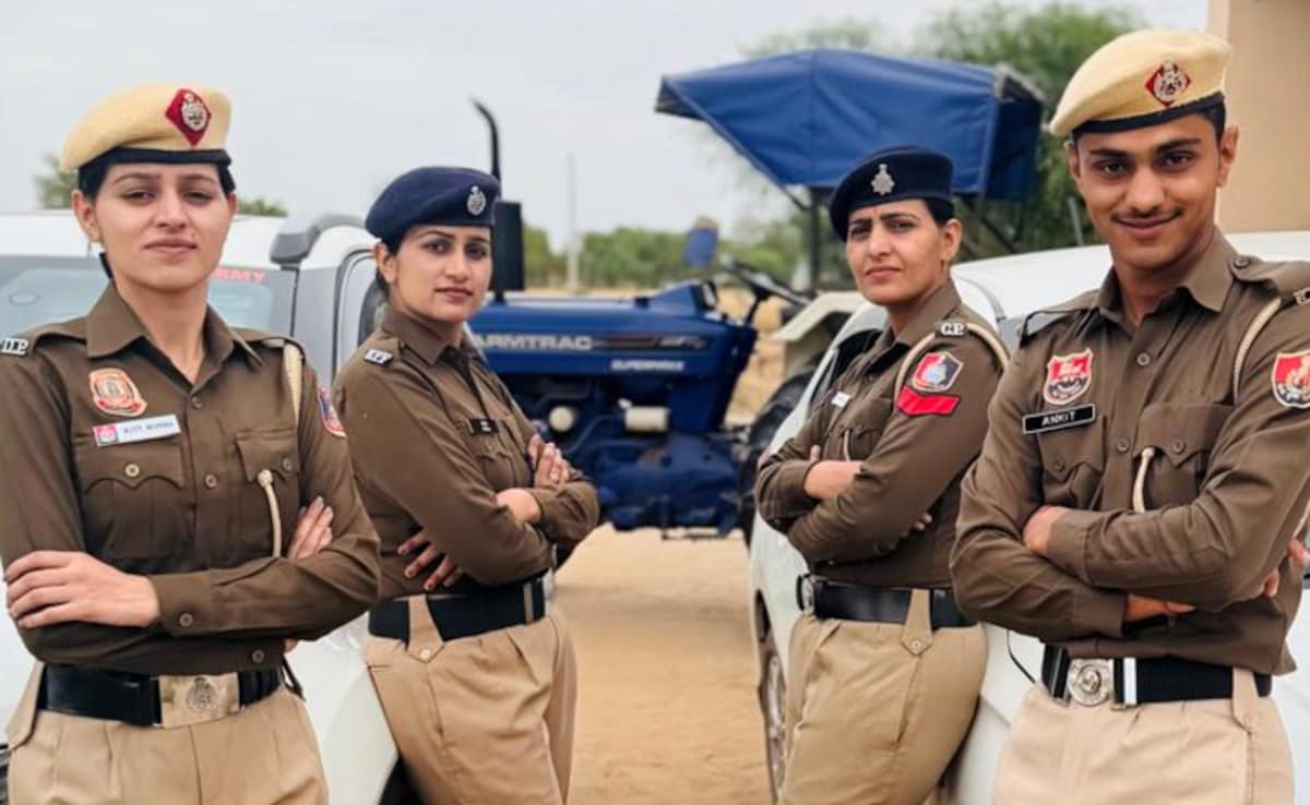 चार सगे भाई-बहन बने पुलिस कांस्टेबल, आखिर किसान परिवार ने कैसे लिखी सफलता की ये कहानी?