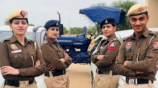 चार सगे भाई-बहन बने पुलिस कांस्टेबल, आखिर किसान परिवार ने कैसे लिखी सफलता की ये कहानी?