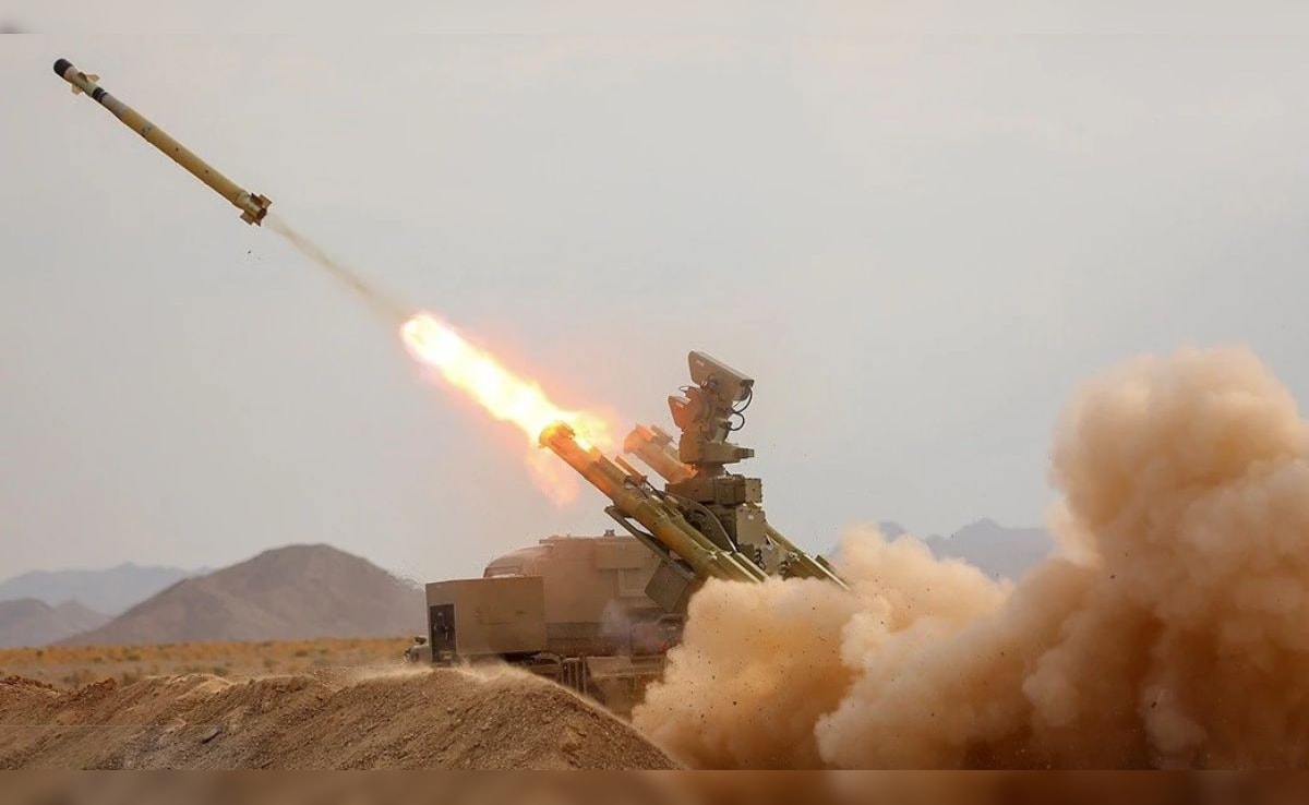 स्वदेशी मिसाइल और सेंसर सिस्टम... AI वीडियोज में देखिए- ईरान ने अमेरिकी विमानों को ऐसे मार गिराया