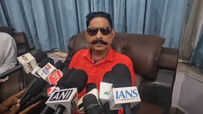 "पप्पू यादव पहले अपनी पत्नी से पूछें"&mdash; महिलाओं को लेकर दिए बयान पर अनंत सिंह का तीखा वार