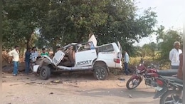 एमपी में भीषण सड़क हादसा, 5 बारातियों की मौत; ट्रॉली में जा घुसी तेज रफ्तार टवेरा