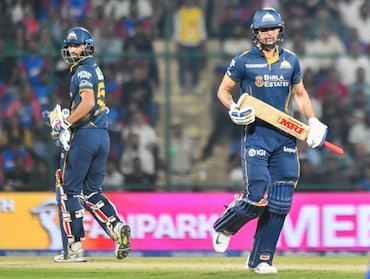 IPL 2026: दिल्ली में शुभमन गिल-सुंदर की जोड़ी ने मचाया तहलका, इस मामले में बने 'नंबर-3'