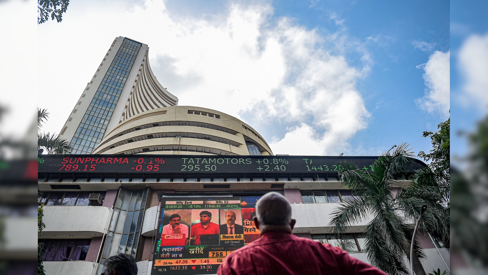 US-Iran Talks, Oil Price Trends To Drive Market Sentiment This Week: Analysts