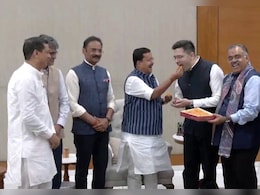 राघव चड्ढा ने सात सांसदों के टूटने का किया दावा, फिर बाकी चार सामने क्यों नहीं आए हैं?