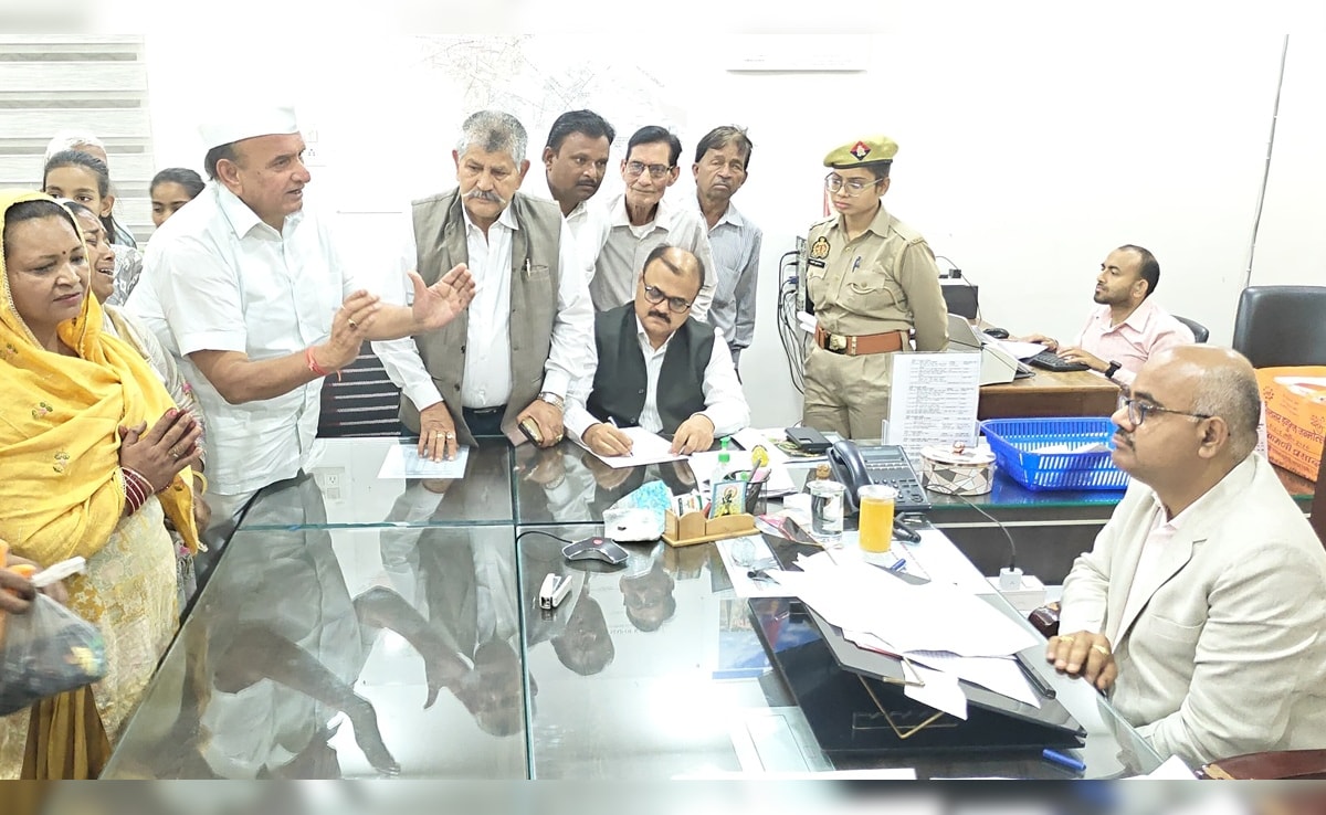 25 शब्द भी टाइप नहीं कर पाए बाबू, DM ने डिमोशन करके बना द‍िया चपरासी, कानपुर में अनोखी कार्रवाई