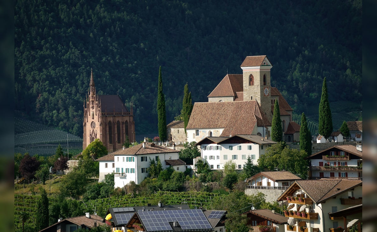 इस देश में ना एयरपोर्ट, ना अपनी करेंसी, फिर भी यूरोप के सबसे अमीर देशों में एक