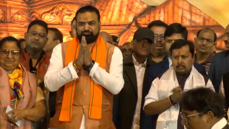 बिहार में BJP ने नहीं चौंकाया, जिसको सब सोच रहे थे वही 'चौधरी' बन गए 'सम्राट', नए CM के ऐलान की इनसाइड स्टोरी