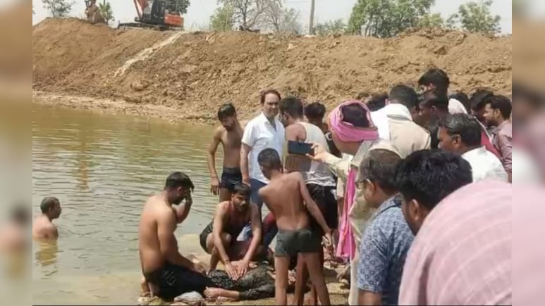 तालाब में नहाने गए 4 लोग डूबे; दो चचेरी बहनों की डूबने से मौत, एक अस्पताल में भर्ती, एक को बचाया&nbsp;
