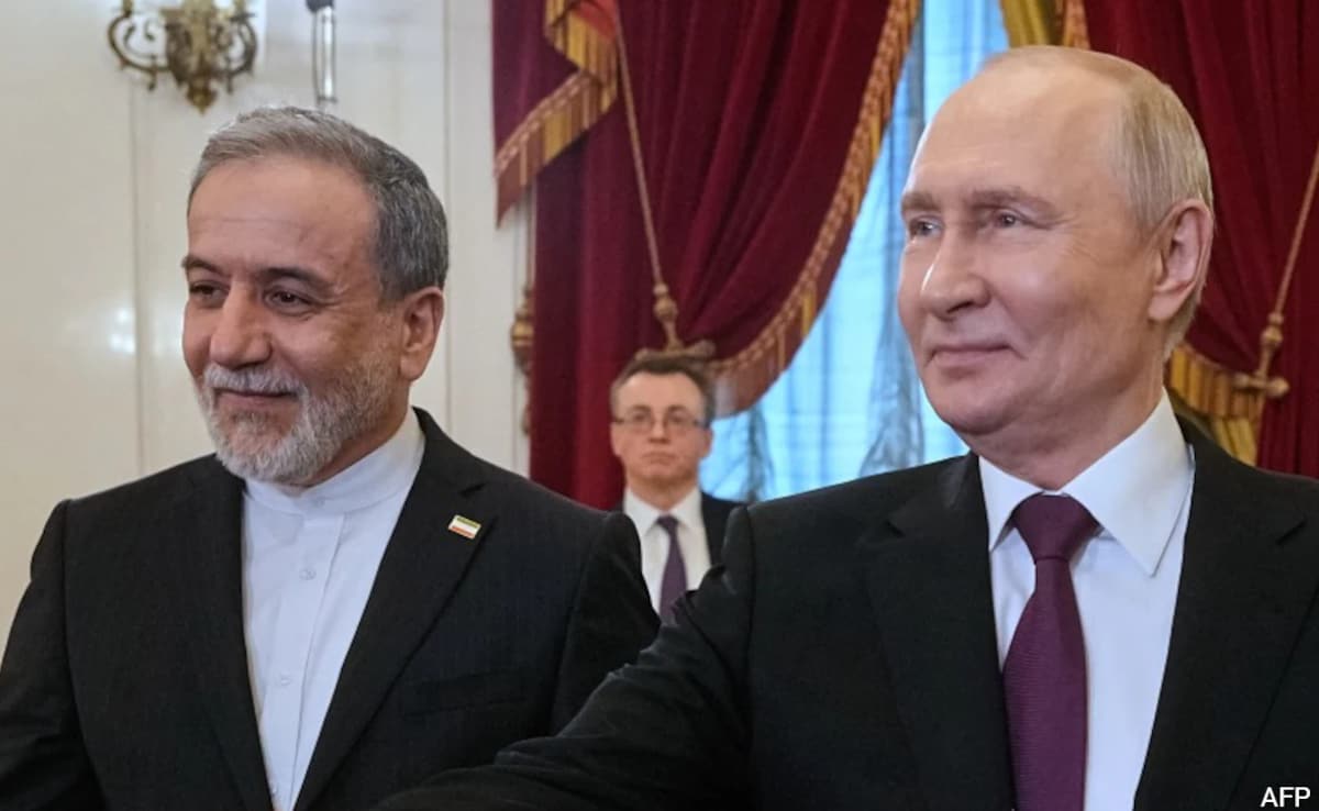 In Putin's Meet With Iran's Araghchi, Mention Of Mojtaba Khamenei's 'Message'