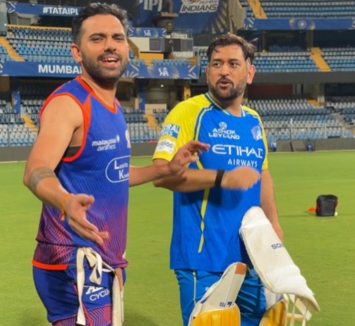 "Saath Mein Camera Laya, Bhagao Isko": Dhoni's Hilarious Chat With Chahar
