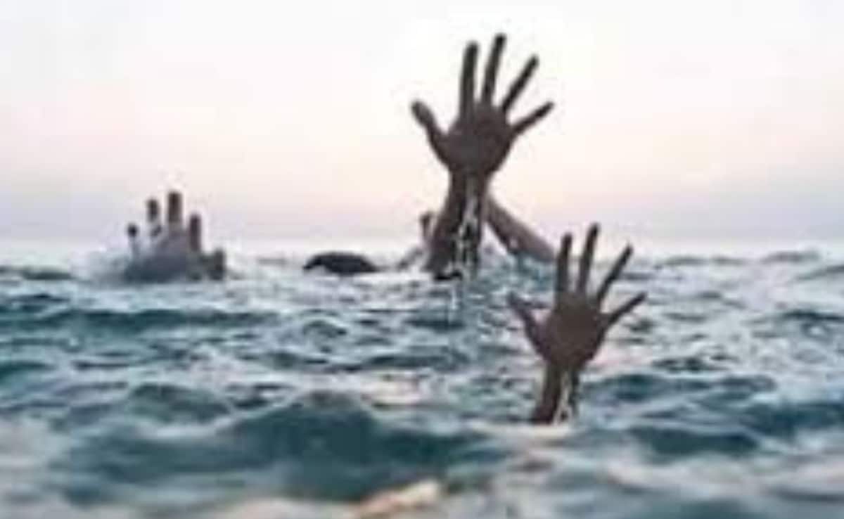 खूबसूरत लम्हा बना आखिरी: सेल्फी लेते समय मुल्लुंगुम्मी वाटरफॉल में गिरी तीन लड़कियां, मौत; 5 दोस्तों के साथ गई थी घूमने