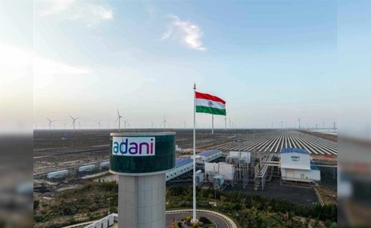 अदाणी ग्रीन एनर्जी का दुनिया में बजा डंका, एक साल में रिकॉर्ड 5GW रिन्यूएबल कैपिसिटी जोड़कर बनाया वर्ल्ड रिकॉर्ड, शेयरों में उछाल
