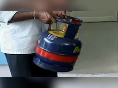 प्रवासी मजदूरों को कैसे मिल सकता है 5kg वाला LPG सिलेंडर? जानिए किस डॉक्यूमेंट की पड़ती है जरूरत