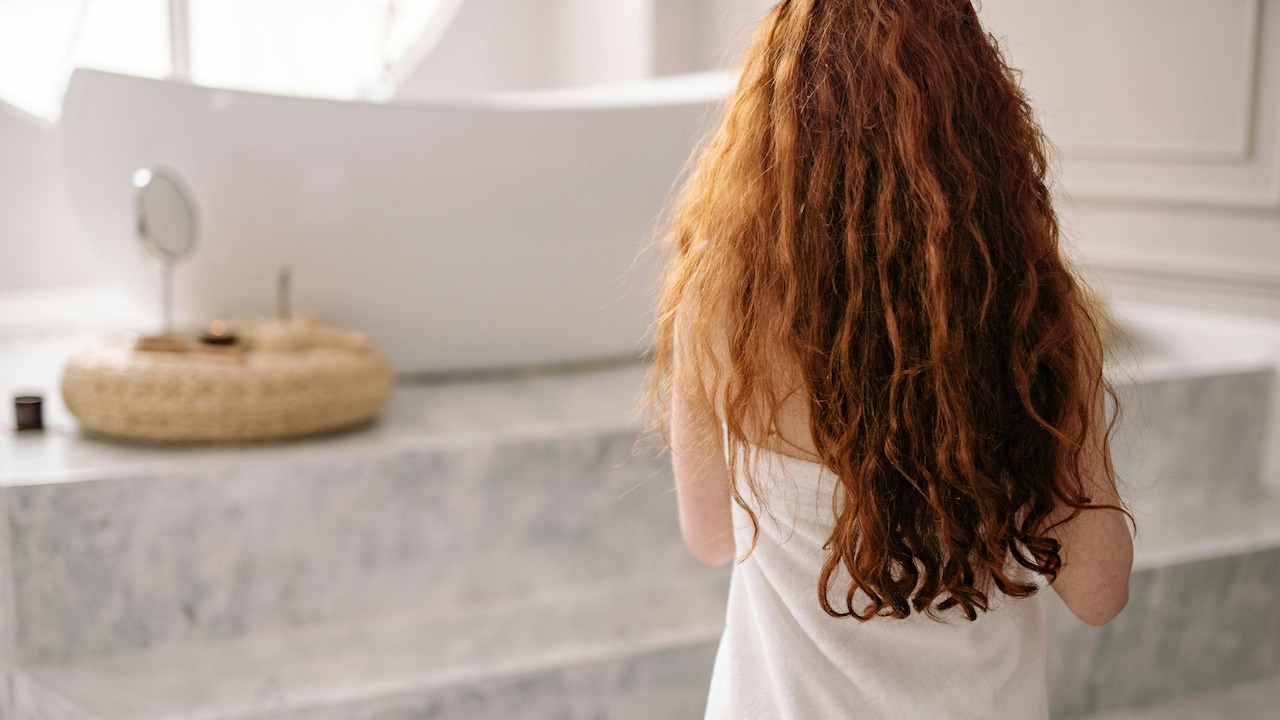 Overwashing vs Underwashing: Finding Your Hairs Sweet Spot