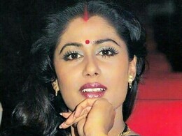 Smita Patil's Makeup Artist Recalls Her Last Wish: "<i>Mujhe Suhagan Banake Leke Jaana</i>"