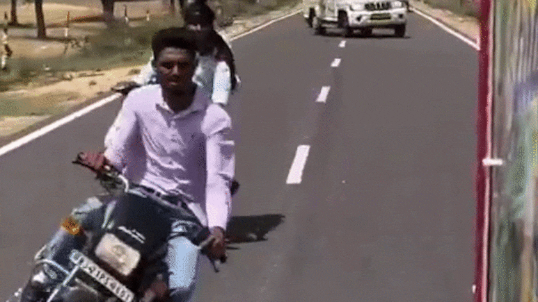 शादी में डीजे के पीछे लहरा रहे थे बाइक और बोलेरो, वीडियो वायरल होते ही पुलिस एसपी ने ले लिया एक्शन