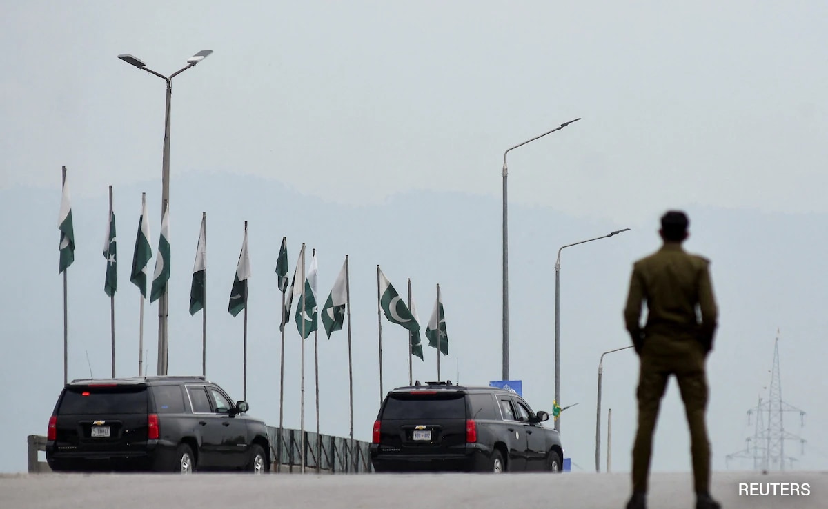 Pakistani 5-Star Hotel Becomes Unlikely Site For US-Iran Talks