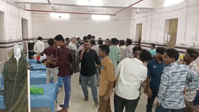 भावनगर के सरकारी स्कूल में पावभाजी और पुलाव खाने से 100 से अधिक बच्चे बीमार, अस्पताल में कराया गया भर्ती