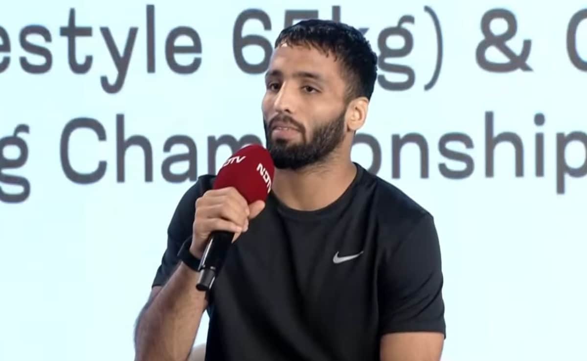 NDTV Yuva 2026 LIVE: Asian Wrestling Gold Medalist Sujeet Kalkal Takes Centre Stage