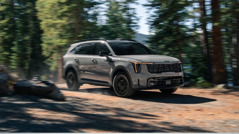 New Kia Hybrid Cars, Electric SUV Launching Soon In India