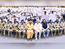 UP Police Vacancy: यूपी पुलिस में एक लाख भर्तियों का ऐलान, सीएम योगी आदित्यनाथ ने खुद बताया पूरा प्लान