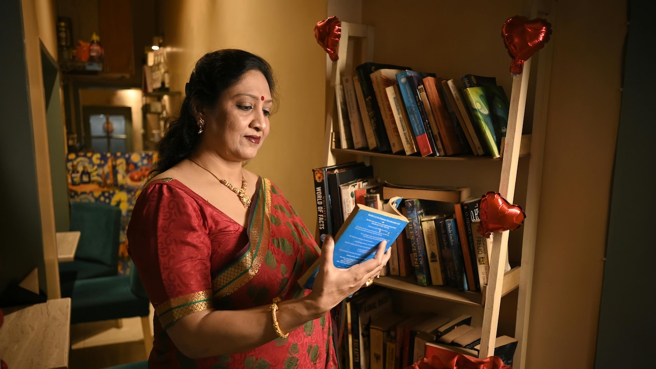 Saree options available on Amazon for gifting on Mothers Day