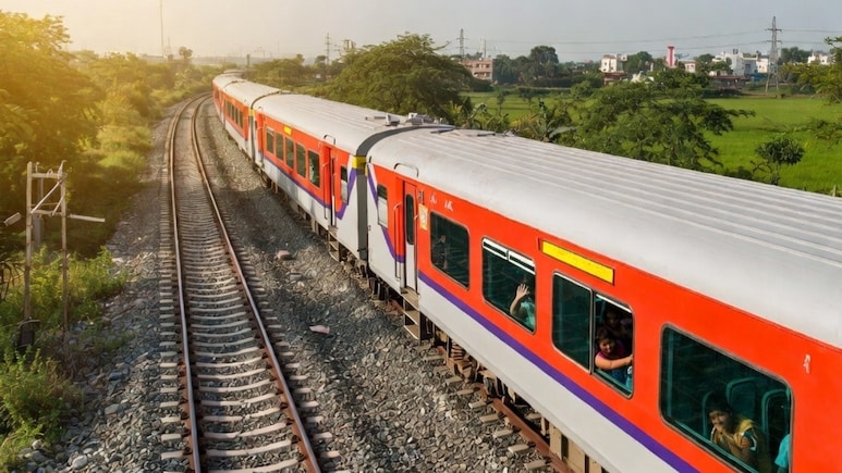 Summer Special train: गर्मी की छुट्टियों में घर का सफर होगा आसान, रेलवे ने शुरू की 2 स्पेशल ट्रेन