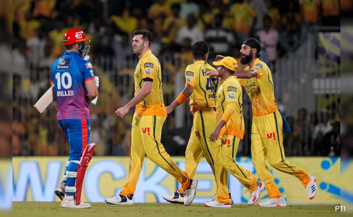 CSK vs DC LIVE Score: चेन्नई सुपर किंग्स सीजन की पहली जीत से 1 विकेट दूर