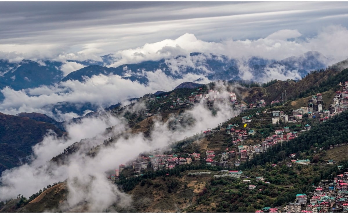 शिमला में 46 साल का रिकॉर्ड टूटा, अप्रैल में दिसंबर जैसी ठंड; पारा 3.6°C तक गिरा; IMD ने बताया कब मिलेगी राहत?