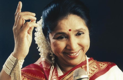Asha Bhosle Death News LIVE: आशा भोसले का 92 वर्ष की उम्र में निधन, जानें मुंबई में कब और कहां होगा अंतिम संस्कार