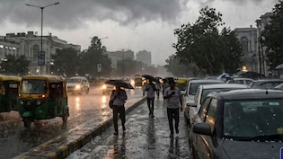 Rain Alert: दिल्ली-NCR में हो रही झमाझम बारिश, अप्रैल में मौसम बार-बार क्यों ले रहा यूटर्न, जानें 3 बड़ी वजह