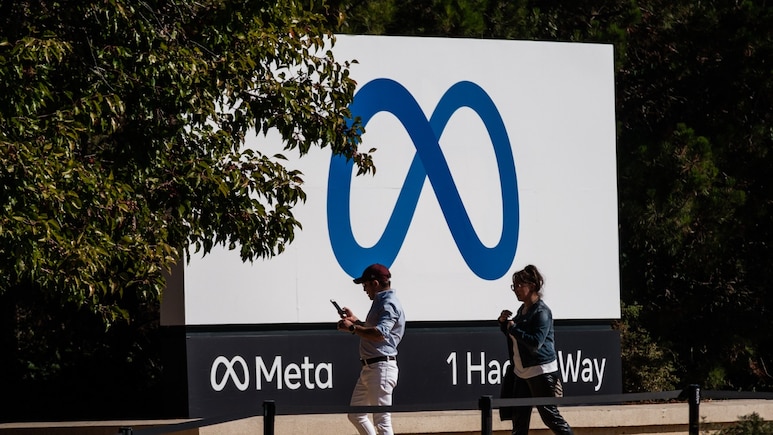 Meta Shares Plunge On Rising Concerns About AI Spending Spree