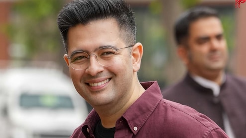 Raghav Chadha Joins BJP: राघव चड्ढा ने आम आदमी पार्टी छोड़ी, क्या दल बदल कानून के दायरे में आएंगे?