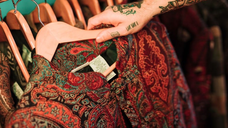 Heritage Style अपनाने का नहीं मिलेगा दोबारा मौका, Anouk, HOP के Men's Occasion Wear पर मिल रही है 65% छूट