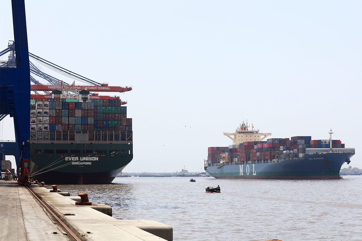 Explained- ईरान-अमेरिका के बीच युद्ध में पाकिस्तान का 'कराची' गेम क्या है?