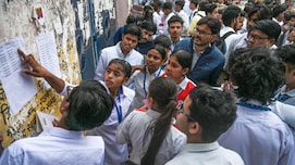 UP बोर्ड की 10वीं परीक्षा में देवेश कुमार ने गौतमबुद्ध नगर जिले में किया टॉप