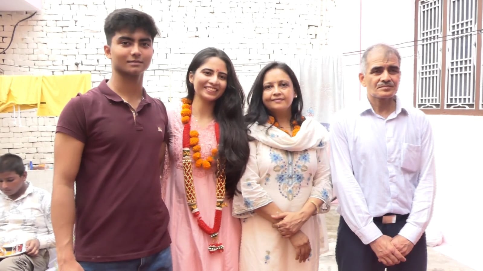 IAS Riya Saini Success Story Varanasi Posting AIR 22 upsc up ias Officers IAS Riya Saini Success Story Varanasi Posting AIR 22 upsc up ias Officers