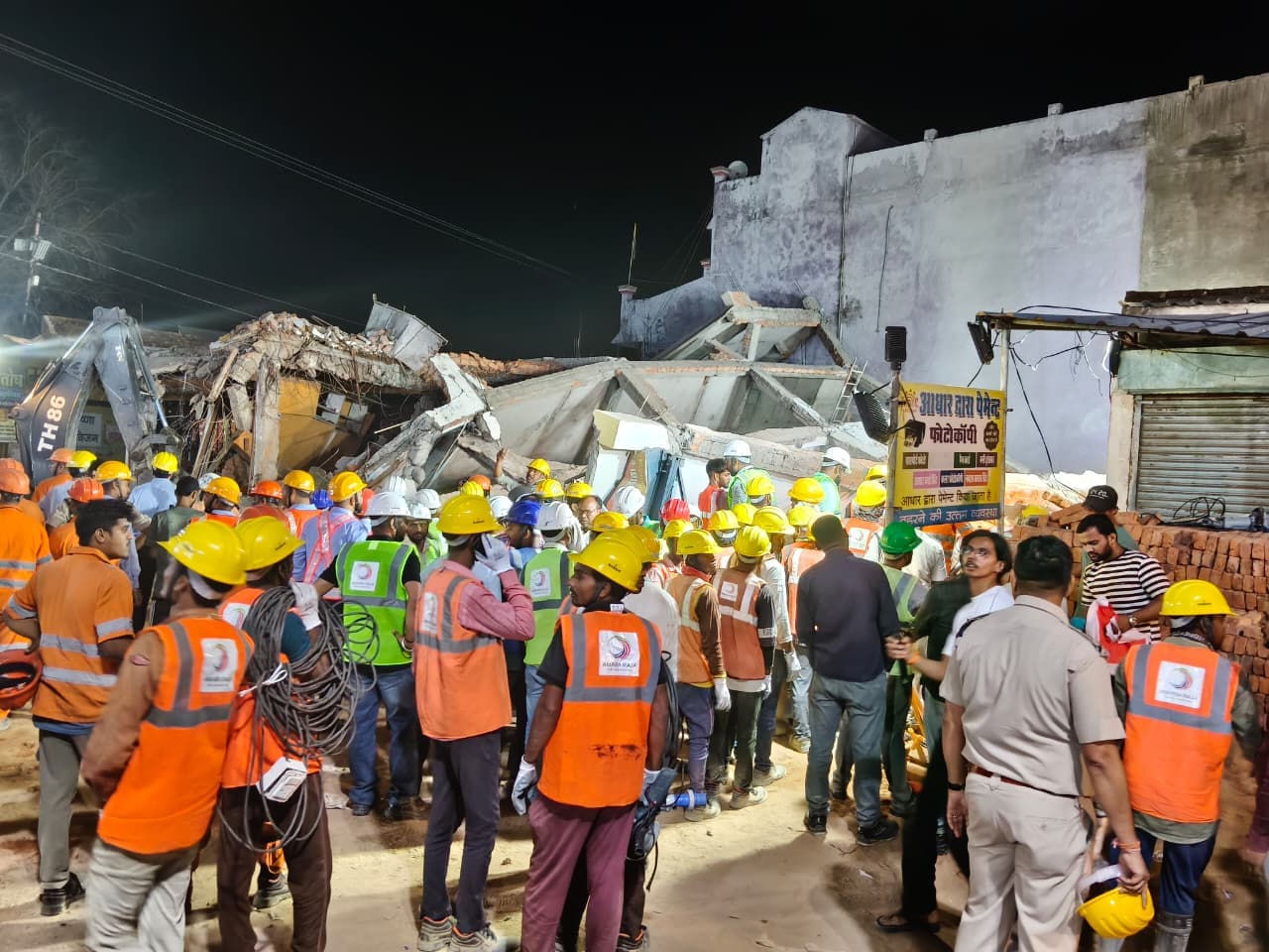 Anuppur Building Collapse