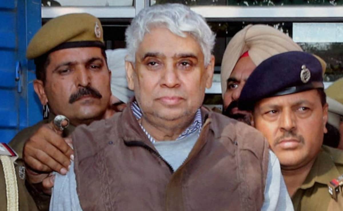 Self-Styled Godman Rampal Released In 2014 Haryana Violence Case