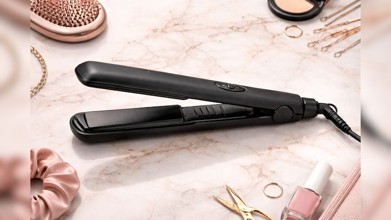 सिर्फ बालों को सीधा करने में ही नहीं बल्कि किचन से लेकर बेडरूम तक काम आता है हेयर स्ट्रेटनर