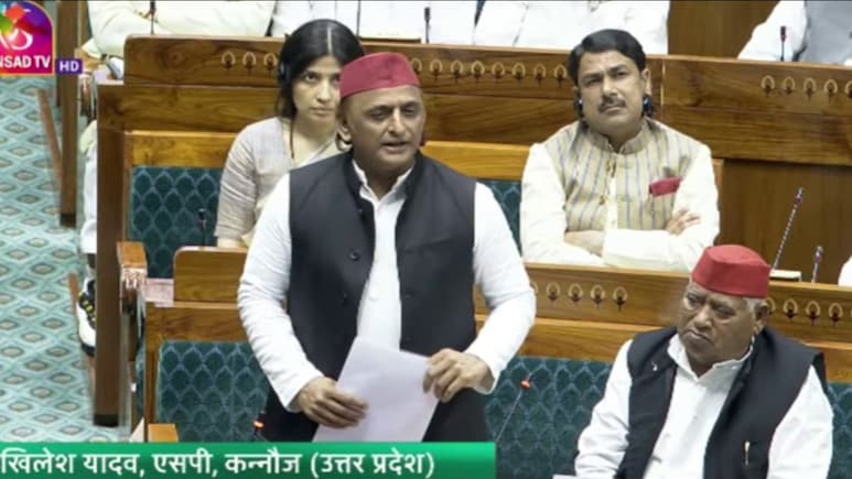 नारी को 'नारा' बनाने की कोशिश में बीजेपी... महिला आरक्षण बिल पर अखिलेश यादव के सरकार से तीखे सवाल