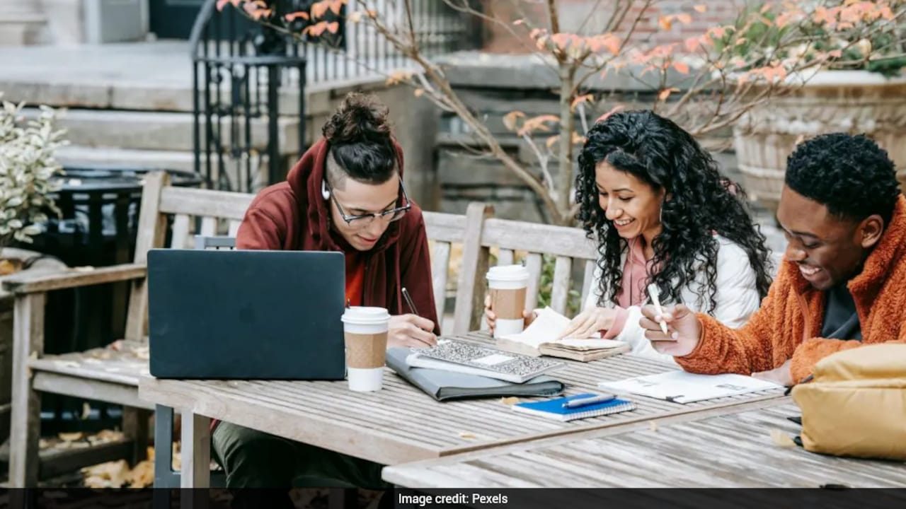 Planning to Study In Australia? DigiLocker Launches New Document Tool