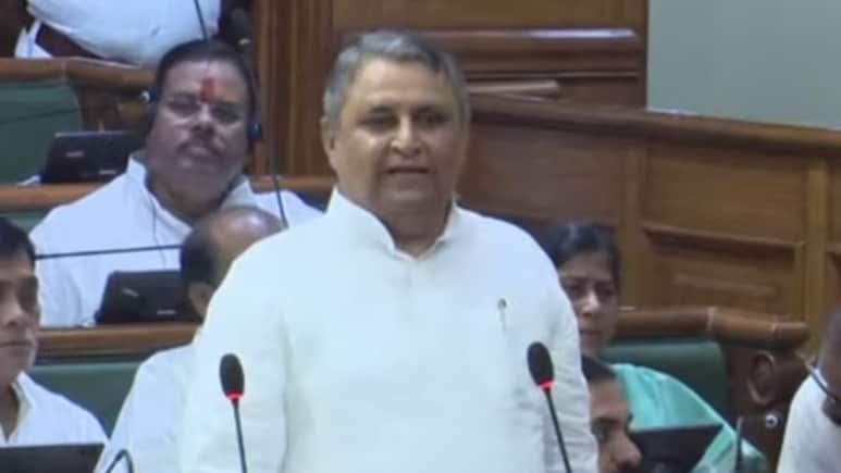 Bihar: नई सरकार में भी जारी रहेगी शराबबंदी, डिप्टी सीएम ने की गांधी की बात- 'शराब पीकर जानवर बन जाते हैं लोग'