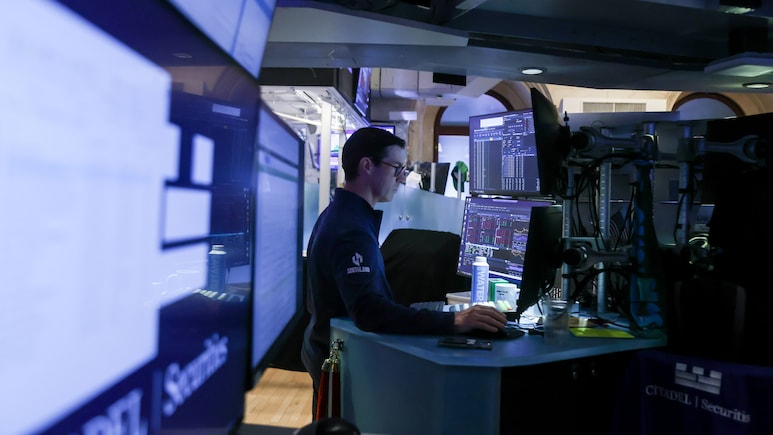 Wall Street Highlights: S&P 500, Nasdaq Ends Higher Despite Trump's Threat To 'Take Out' Iran